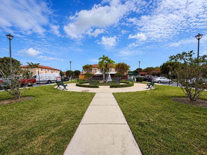 3 bedroom Townhouse at 17184 SW 138th Ct, Cazadores Sub South, Miami — photo 4