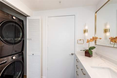 848 Brickell Key Dr 2703, Miami FL - photo 13 of 30