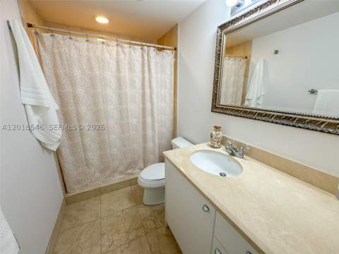 19400 Turnberry Way 531, Aventura FL - photo 13 of 17