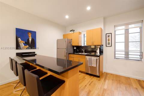 1551 Lenox Ave 8, Miami Beach FL - photo 8 of 13