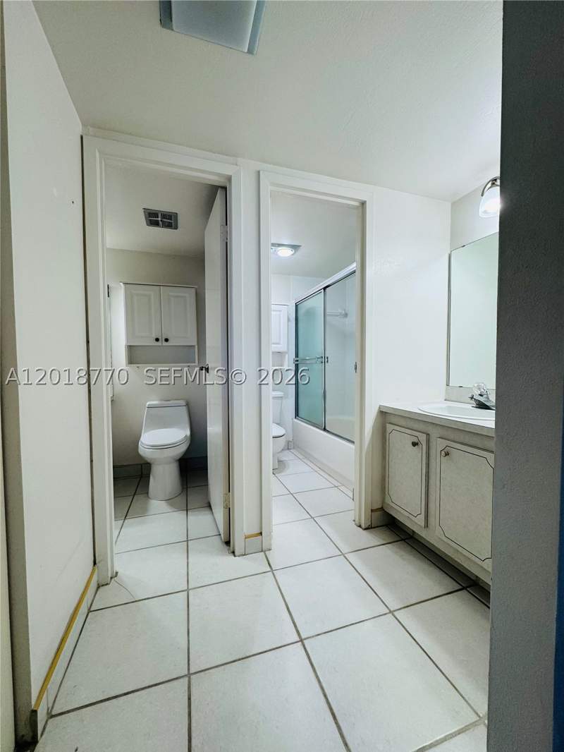 1 bedroom Condominium at 3675 N Country Club Dr 2005, Aventura Eldorado Condo, Aventura — photo 5