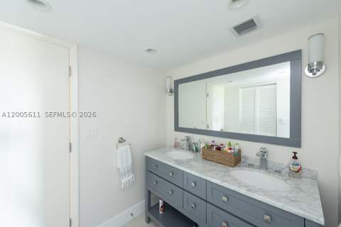 100 NE Bayview Dr 226, Sunny Isles Beach FL - photo 11 of 28