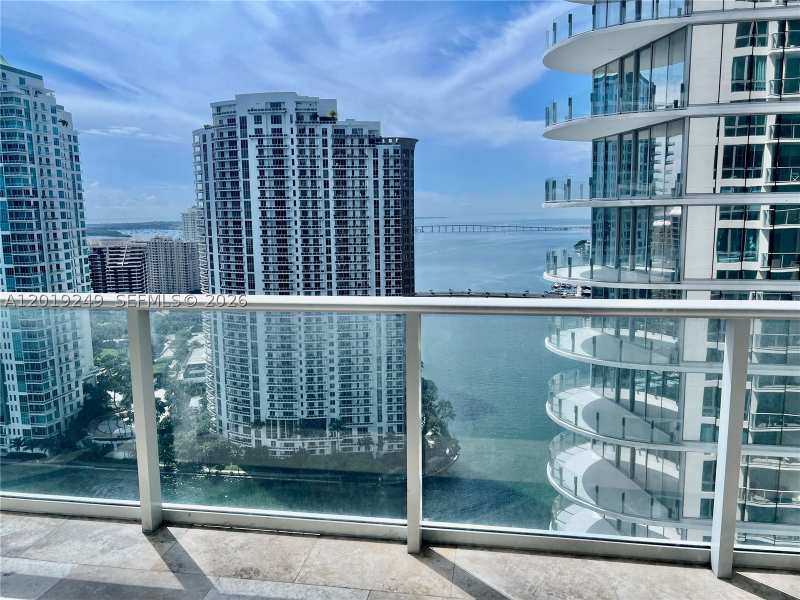 2 bedroom Condominium at 300 S Biscayne Blvd 2606, Met 1, Miami — photo 1