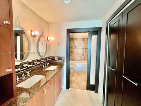 300 S Biscayne Blvd 2606, Miami FL - photo 12 of 19