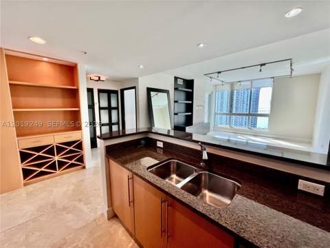 300 S Biscayne Blvd 2606, Miami FL - photo 7 of 19