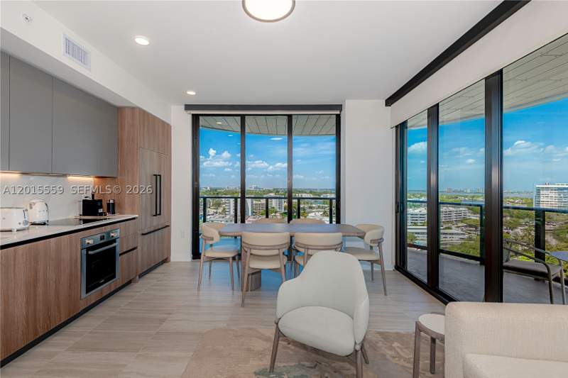 3 bedroom Condominium at 580 72nd St 1112, 72 Street, Miami Beach — photo 2