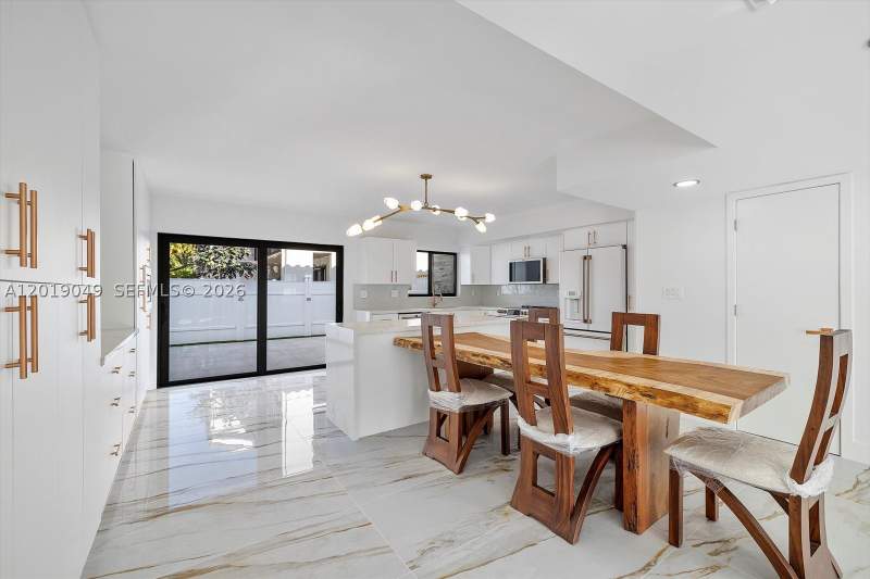 3 bedroom Townhouse at 16449 NE 26th Ave 16, Lakeview Townhomes Condo, North Miami Beach — photo 3