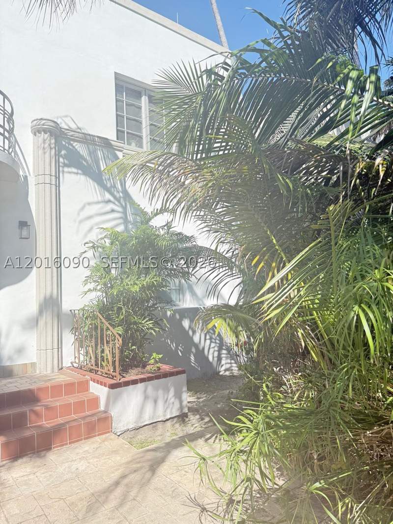 0 bedroom Condominium at 920 Euclid Ave 3, Greta Condo, Miami Beach — photo 2