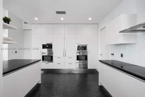 2627 S Bayshore Dr 3201, Miami FL - photo 22 of 41