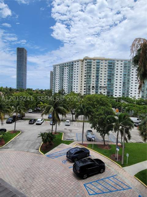 19380 Collins Ave 418, Sunny Isles Beach FL - photo 19 of 31