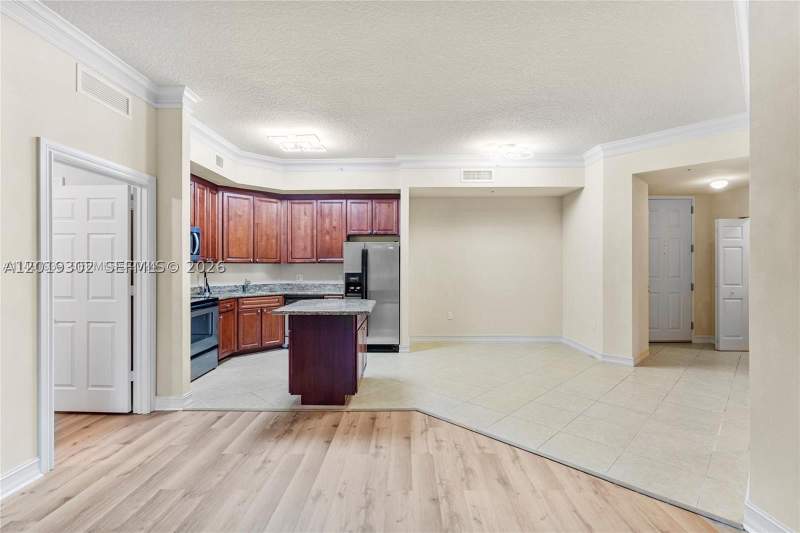 2 bedroom Condominium at 3001 NE 185th St 219, Alaqua Condo, Aventura — photo 2