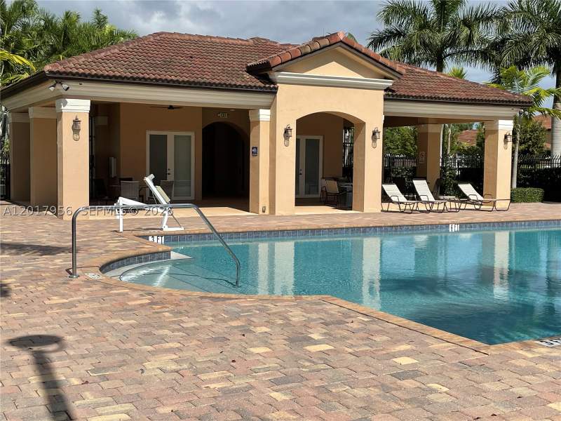 4 bedroom SingleFamilyResidence at 11851 SW 248th Ter, Hemingway Point, Homestead — photo 3