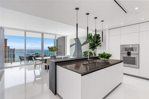 300 Biscayne Blvd Way 2802, Miami FL - photo 15 of 97
