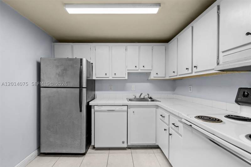 1 bedroom Condominium at 5112 NW 79th Ave 204, Doral Gardens II Condo, Doral — photo 3
