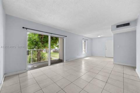 5112 NW 79th Ave 204, Doral FL - photo 6 of 23