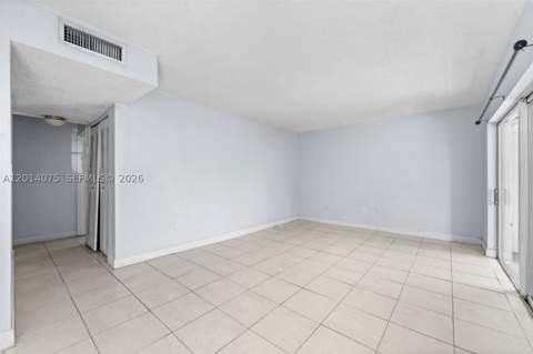 5112 NW 79th Ave 204, Doral FL - photo 7 of 23