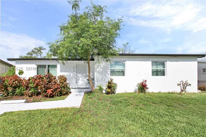 4 bedroom SingleFamilyResidence at 22114 SW 113th Pl, Goulds Redevelopment Sub, Miami — photo 1