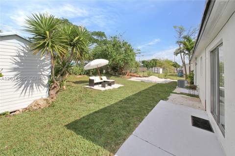 22114 SW 113th Pl, Miami FL - photo 18 of 24
