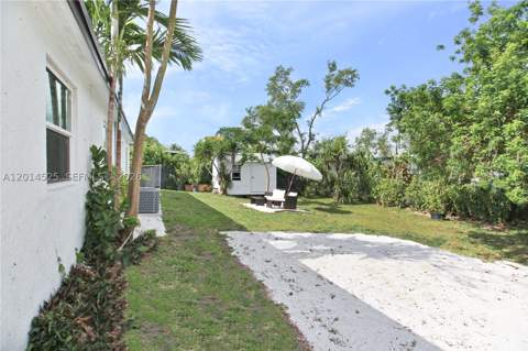 22114 SW 113th Pl, Miami FL - photo 19 of 24