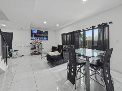 227 NW 13th Pl, Florida City FL - photo 14 of 34