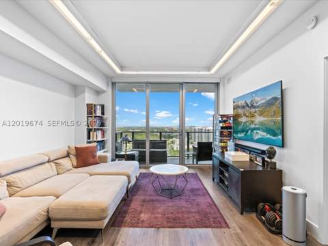 16385 Biscayne Blvd 3103, North Miami Beach FL - photo 14 of 80