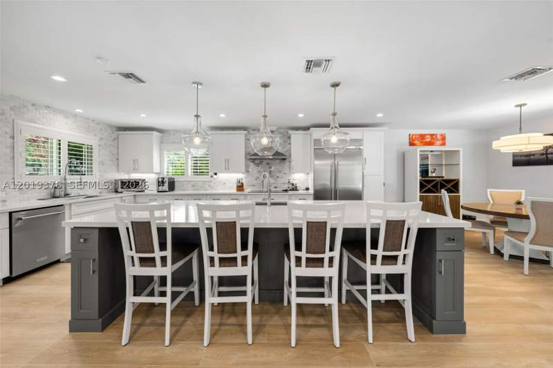6 bedroom SingleFamilyResidence at 7750 SW 122nd St, Palmetto Court, Pinecrest — photo 5