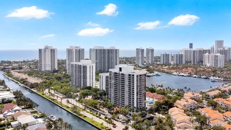2 bedroom Condominium at 3600 Yacht Club Dr 1801, Harbor Tws At The Waterwa, Aventura — photo 1