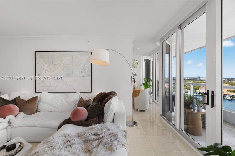 2 bedroom Condominium at 21055 Yacht Club Dr 1707, South Tower At The Point, Aventura — photo 5