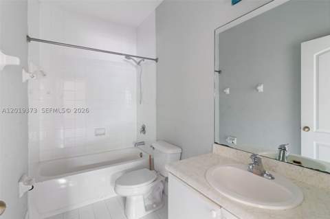 1568 SE 26th St 203, Homestead FL - photo 9 of 17
