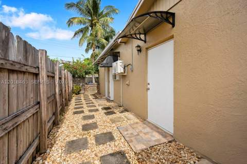 15725 SW 102nd Pl, Miami FL - photo 20 of 23