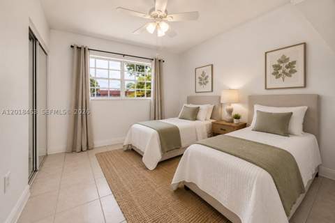15725 SW 102nd Pl, Miami FL - photo 9 of 23