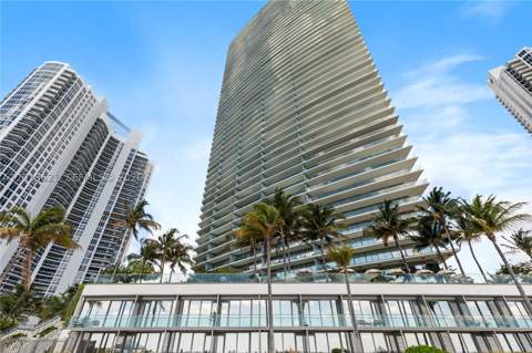 18975 Collins Ave C-1, Sunny Isles Beach FL - photo 22 of 46