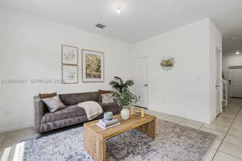 20308 NW 6th Pl, Miami Gardens FL - photo 14 of 39