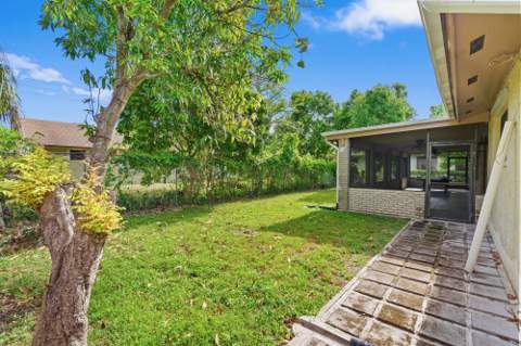 9315 SW 170th Lane, Palmetto Bay FL - photo 12 of 47