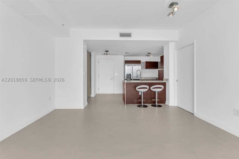 1 bedroom Condominium at 1900 N Bayshore Dr 3216, Quantum On The Bay Condo, Miami — photo 1