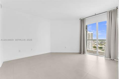 1900 N Bayshore Dr 3216, Miami FL - photo 10 of 31