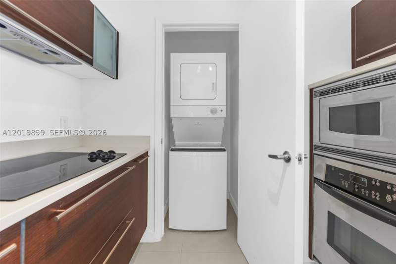 1 bedroom Condominium at 1900 N Bayshore Dr 3216, Quantum On The Bay Condo, Miami — photo 5