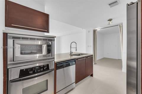 1900 N Bayshore Dr 3216, Miami FL - photo 6 of 31