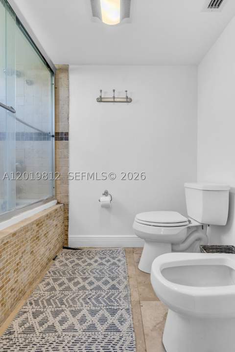 209 E Enid Dr 36, Key Biscayne FL - photo 19 of 69