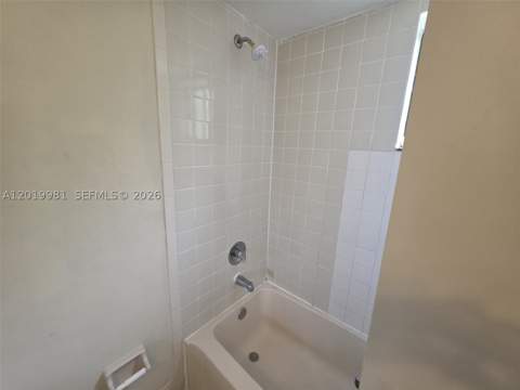 5500 W 21st Ct 306, Hialeah FL - photo 15 of 26