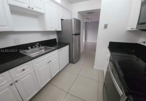 8200 SW 210th St 103, Cutler Bay FL - photo 7 of 28