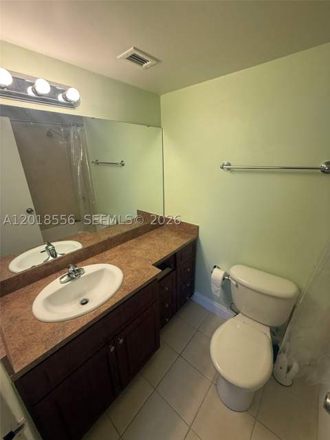 2020 NE 135th St 503, North Miami FL - photo 13 of 24