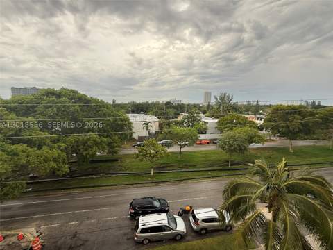 2020 NE 135th St 503, North Miami FL - photo 23 of 24