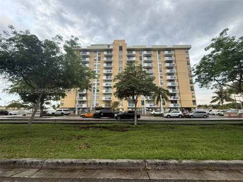 2020 NE 135th St 503, North Miami FL - photo 24 of 24