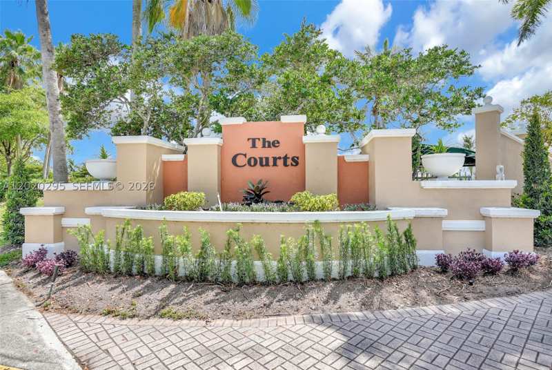 3 bedroom Condominium at 6630 NW 114th Ave 1538, The Courts At Doral Isles, Doral — photo 1