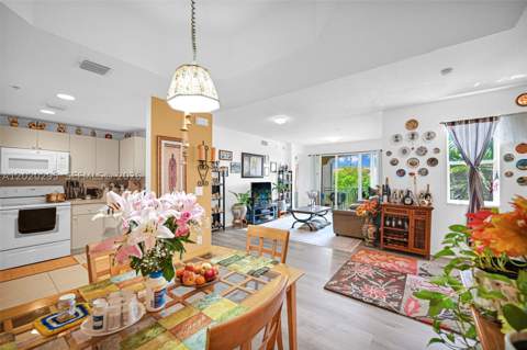 6630 NW 114th Ave 1538, Doral FL - photo 13 of 34