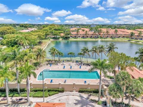 6630 NW 114th Ave 1538, Doral FL - photo 8 of 34