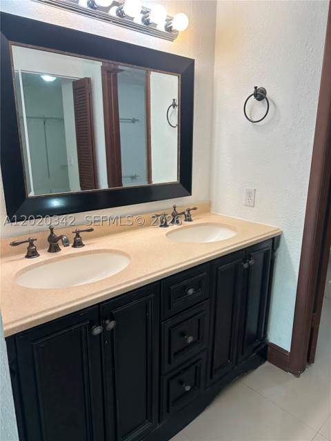10120 SW 127th Ave, Miami FL - photo 11 of 20