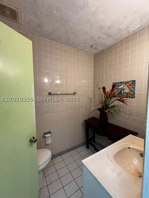 1251 NW 190th St, Miami Gardens FL - photo 12 of 21
