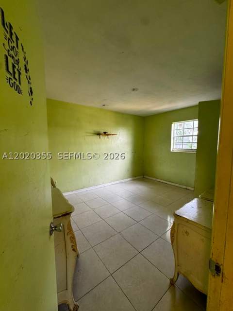 1251 NW 190th St, Miami Gardens FL - photo 8 of 21